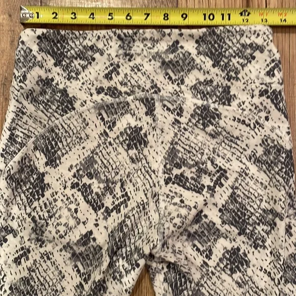 PINK Sport (Victoria’s Secret) full length leggings - size Large. - Picture 5 of 8